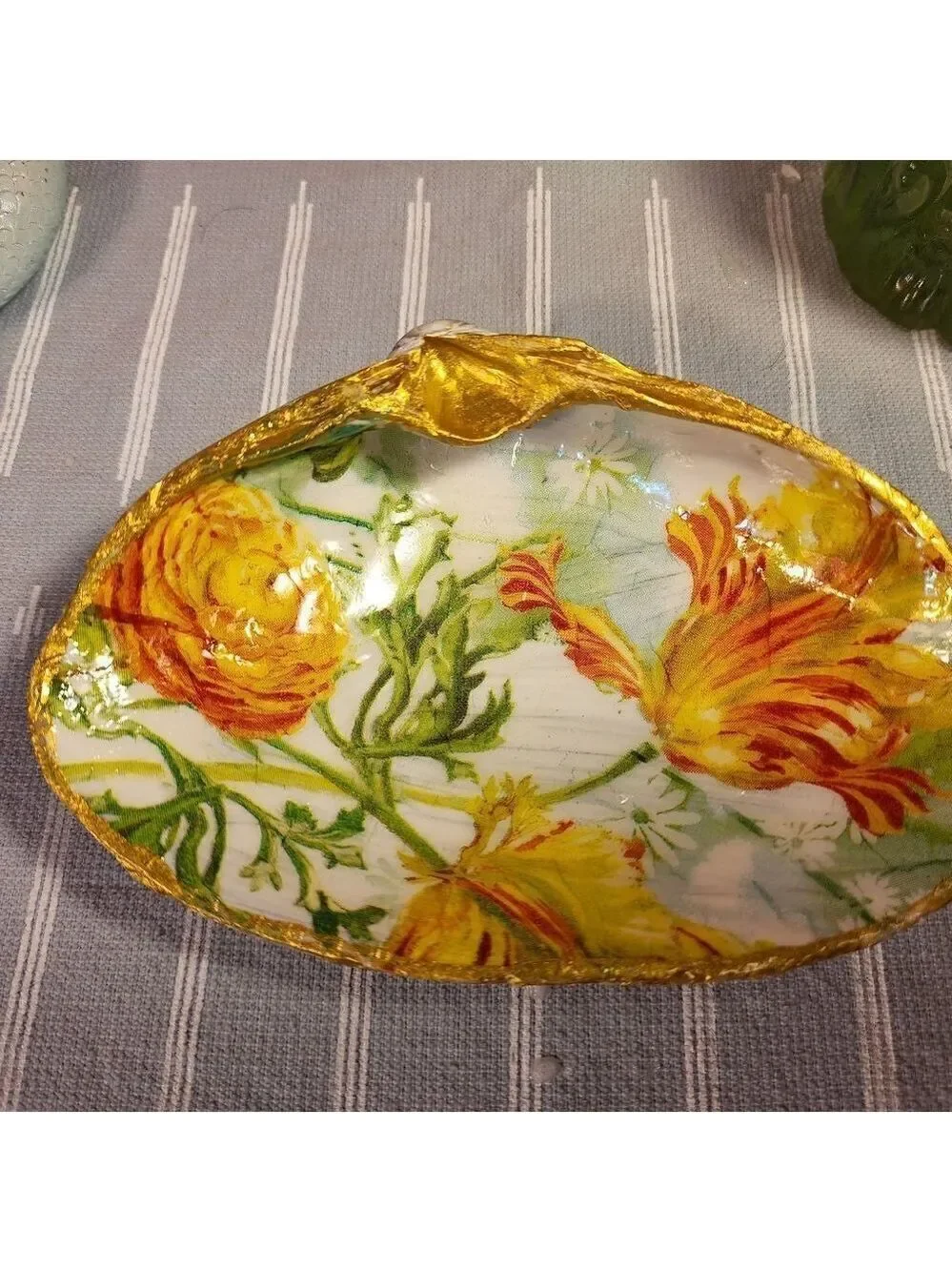 DECOUPAGE CLAM SHELL DECOUPAGE FLOWERS TRINKET DISH
